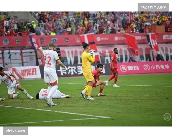 广东广州豹客场4-2击败青岛红狮 积分追平重庆铜梁龙